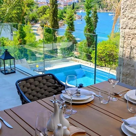 فيلة Luxury Raquel Solta With Pool & Gym Steps From The Sea *