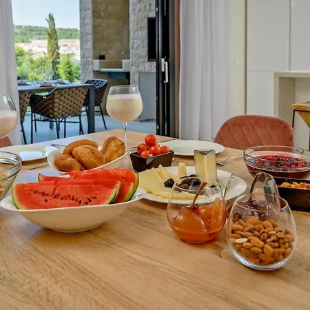 Luxury Beachfront Raquel With Private Pool & Gym At Solta, Croatia Villa
