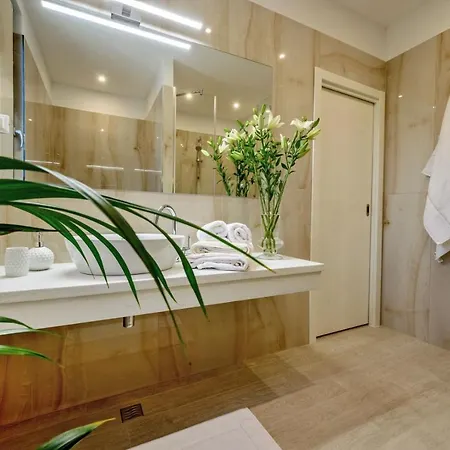 Luxury Raquel Solta With Pool & Gym Steps From The Sea فيلة *