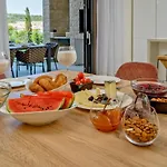 Luxury Villa Raquel Solta With Pool & Gym Steps From The Sea Βίλα